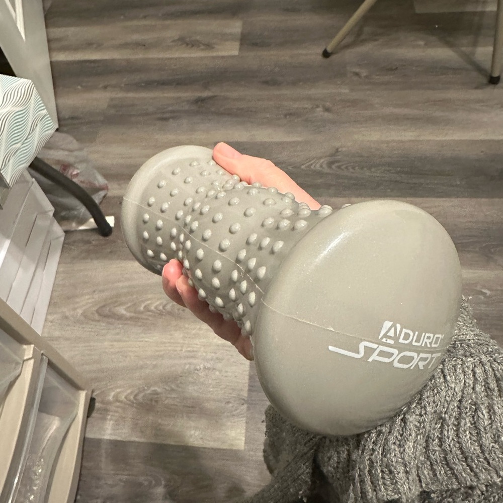 ADURO SPORT GRAY FOOT MASSAGER USE WITH HEAT OR FREEZE